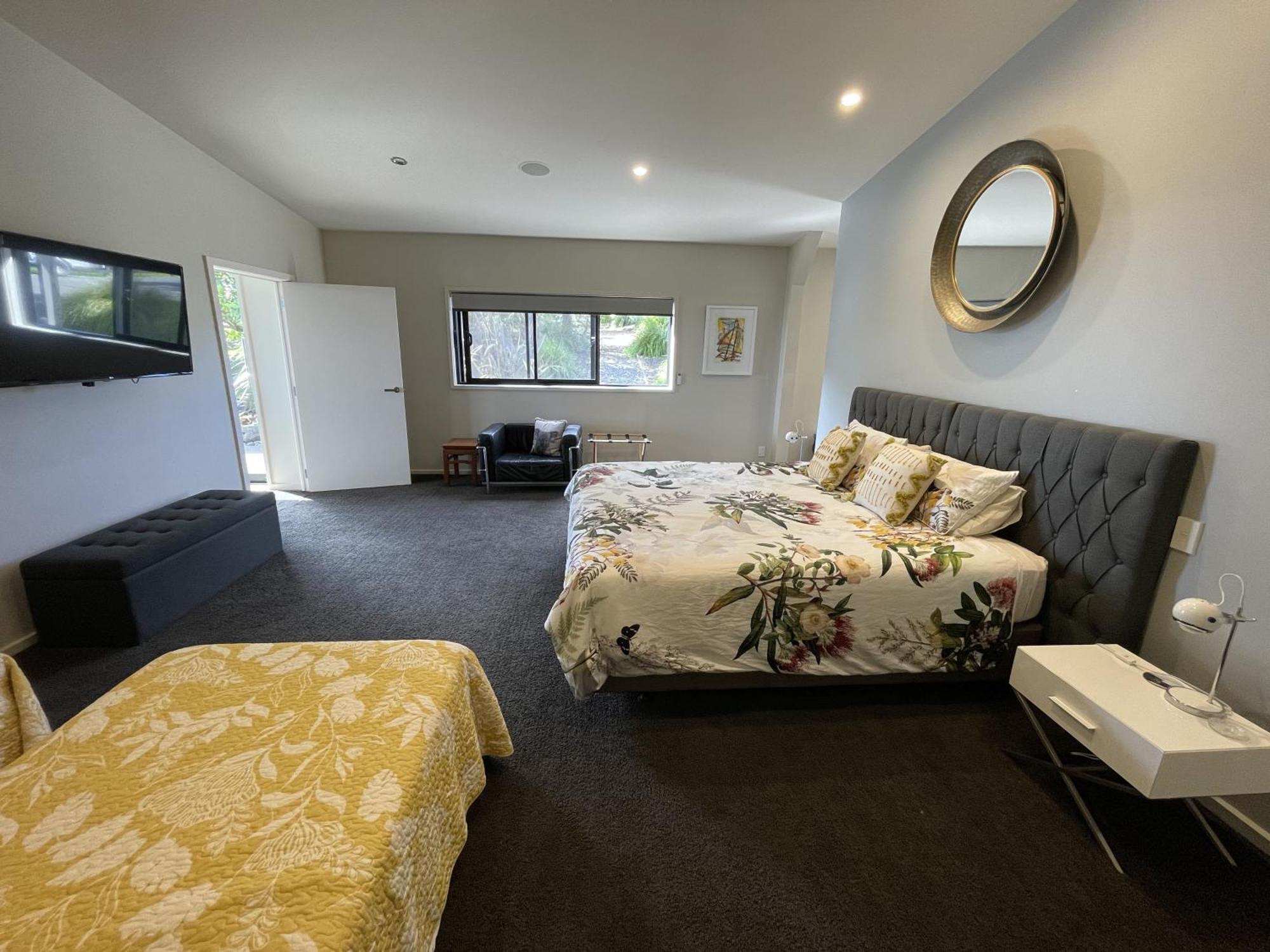 Matapouri & Tutukaka Spectacular Coastal Views- Aroha Luxury Guest Suite Eksteriør bilde